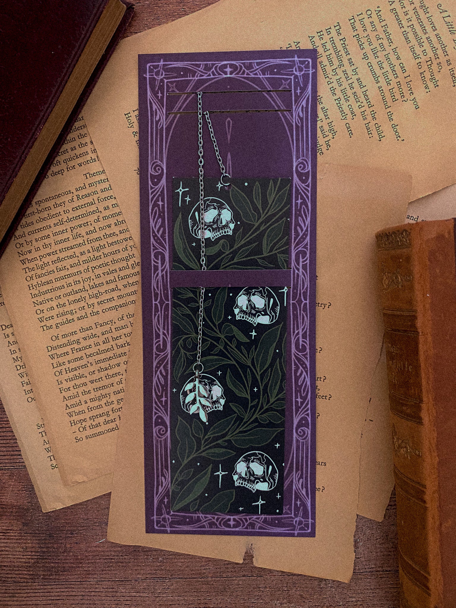 Dark Skull, Chain Bookmark