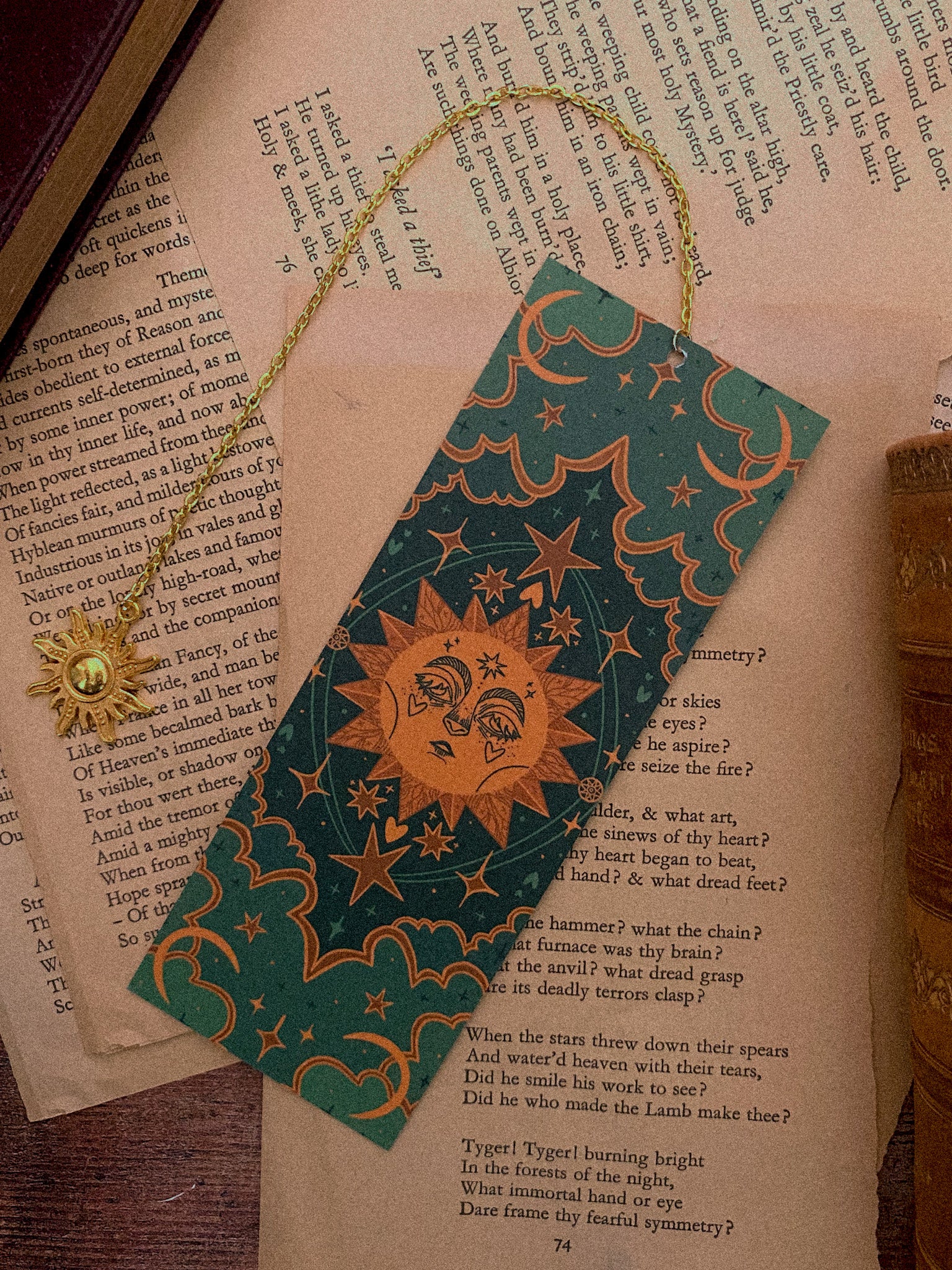 Fairytale Sun - Chain Bookmark