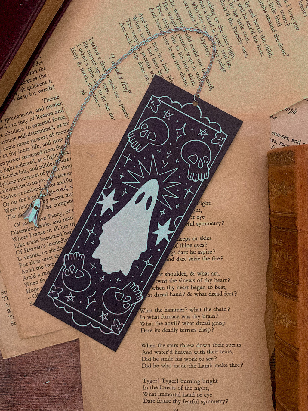 Ghosty - Chain Bookmark