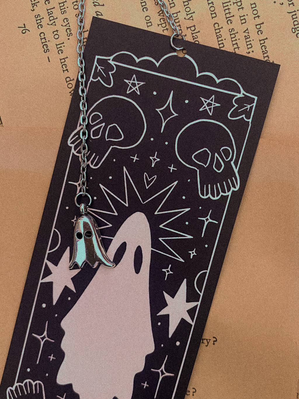 Ghosty - Chain Bookmark