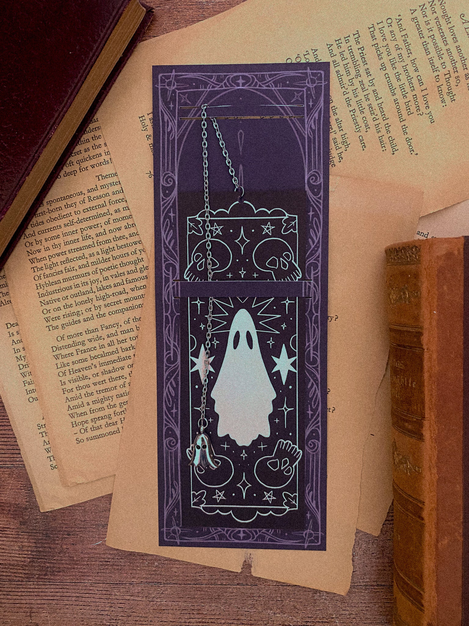 Ghosty - Chain Bookmark