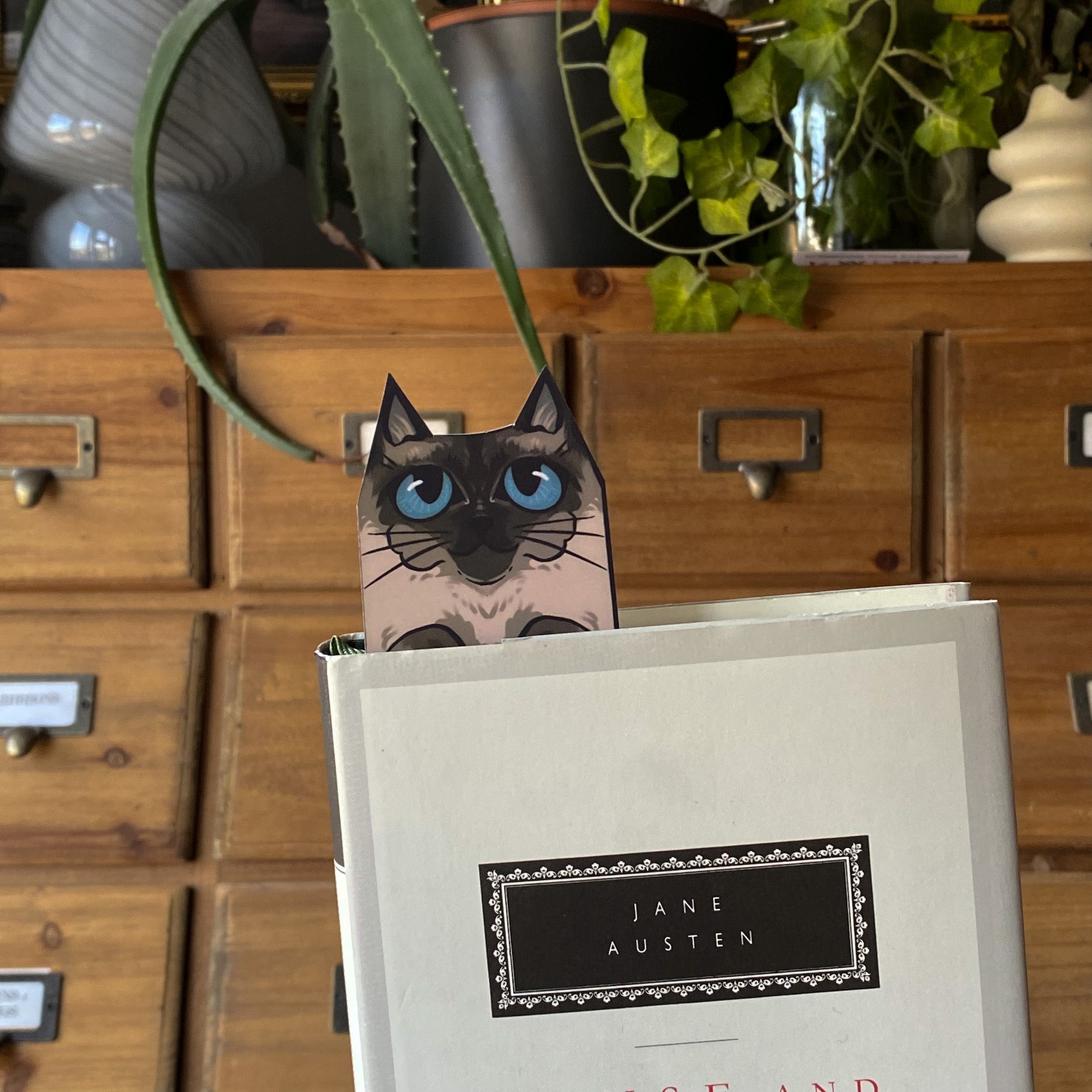 Siamese Cat Familiar Bookmark