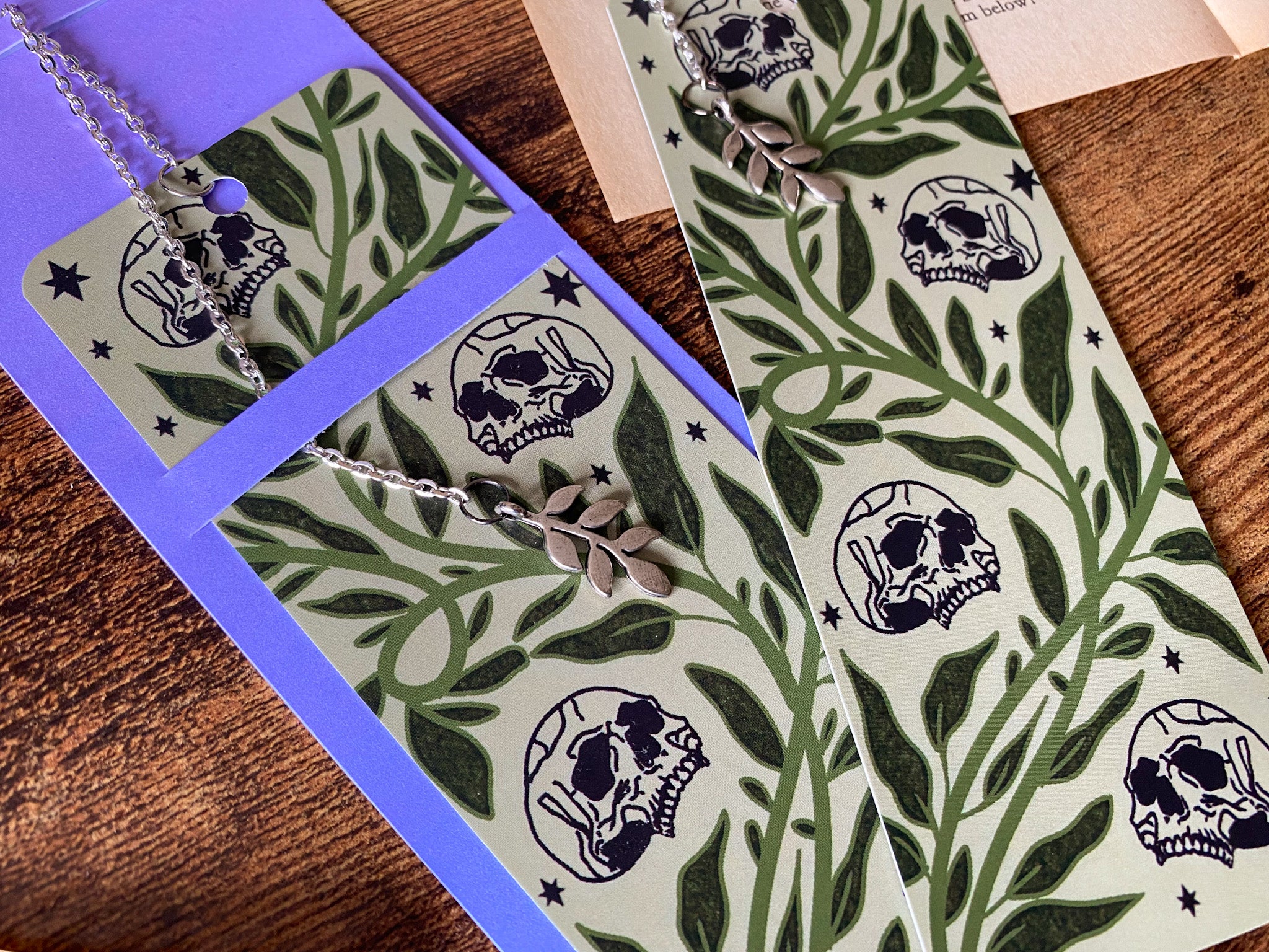 Light Skull, Chain Bookmark