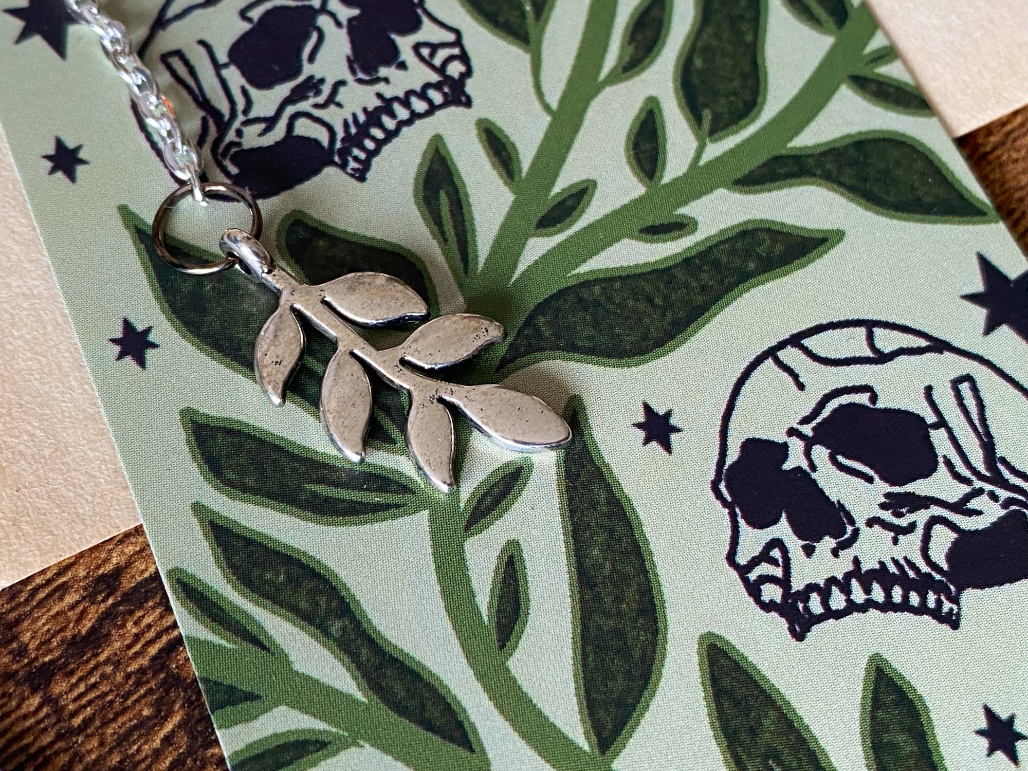 Light Skull, Chain Bookmark